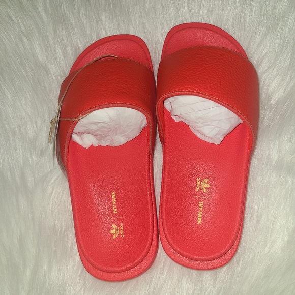 Adidas x Ivy Park Red Leather Slide M6 W7 - Picture 5 of 9